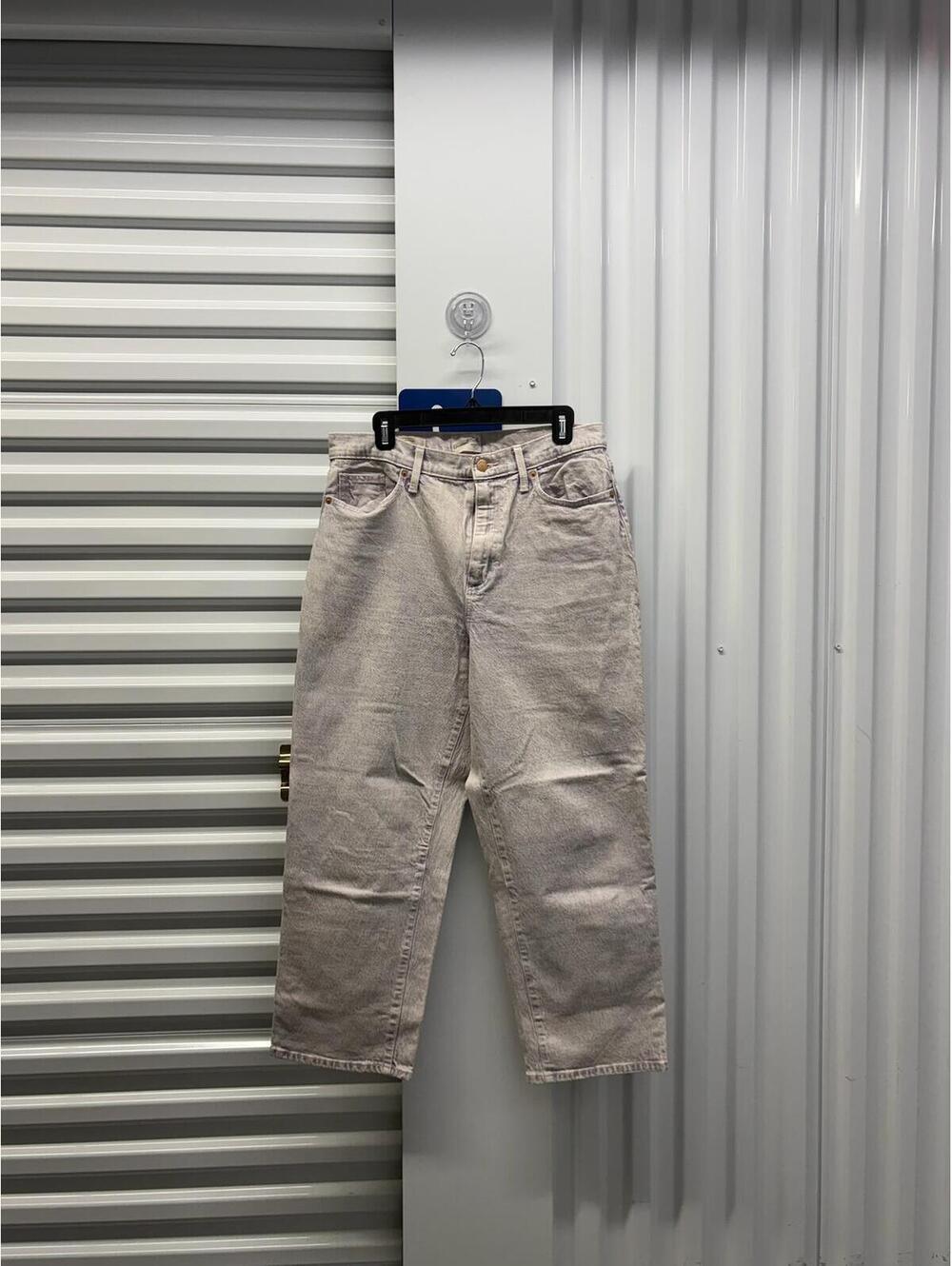 Universal Thread Women’s Size 12 Vintage Straight Jeans Washed Periwinkle